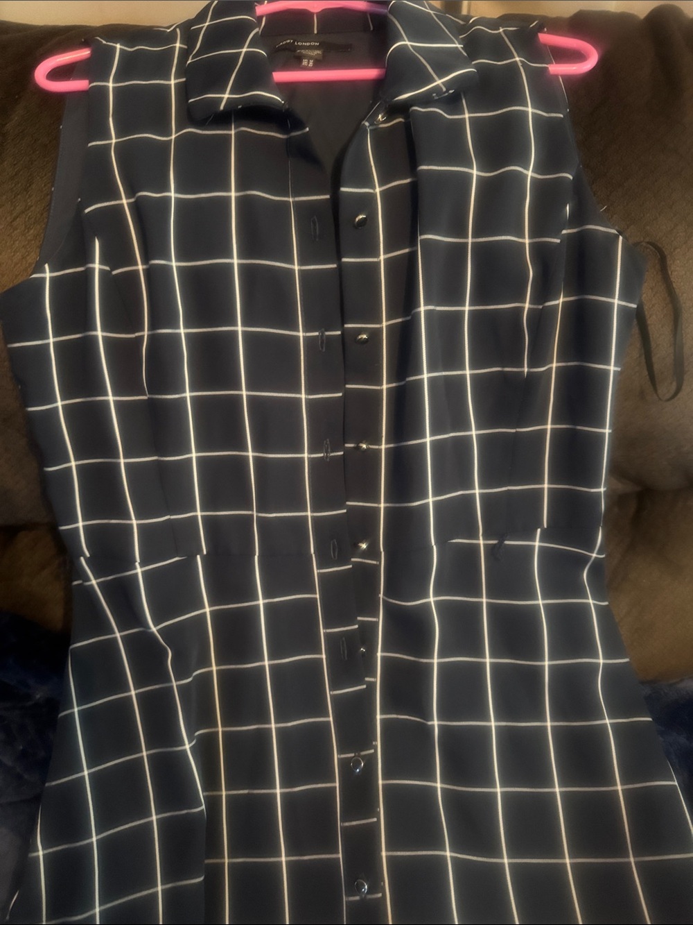 Maggy London Navy Blue and White Windowpane Sleeveless Maxi Shirtdress - Picture 8 of 10